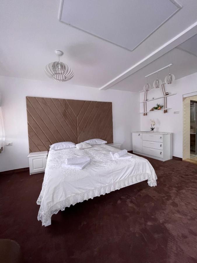 Apartelim Mînăstirea Humorului 外观 照片